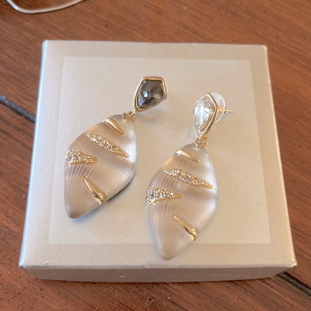 Alexis Bittar Gold and Cream Sculpted Drop Earrings